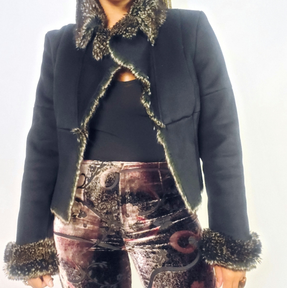 Fur Trimmed Coat - Picture 3 of 7